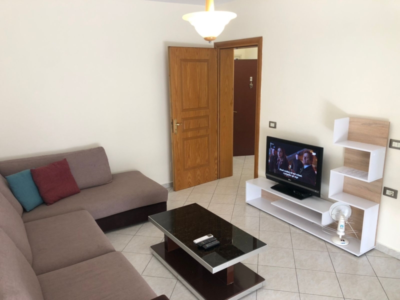 Apartament me qera tek 1+1 Rruga Bardhyl (ID B21115) Tirane