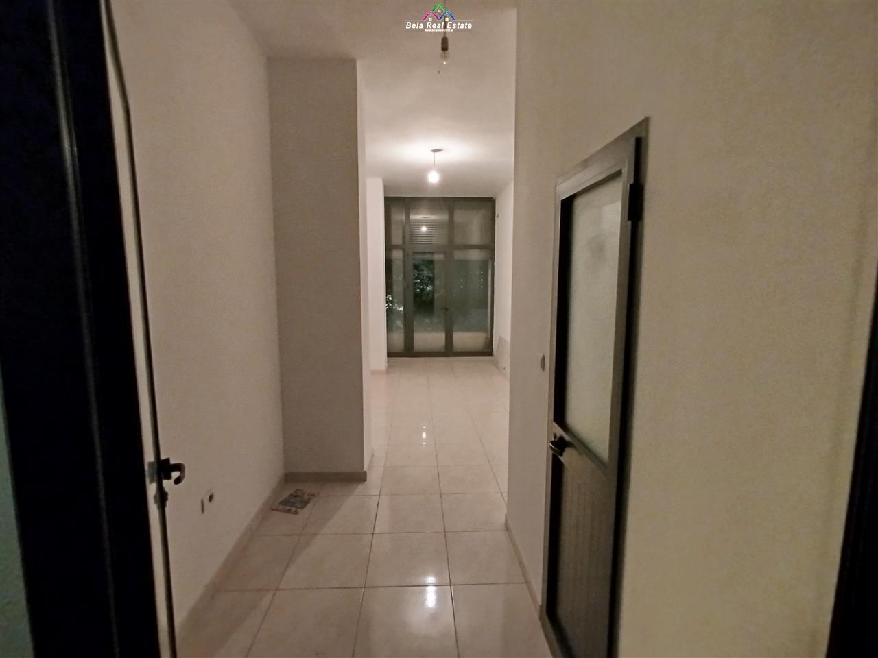 ambjent-biznesi-2-rotondot-unaza-e-re