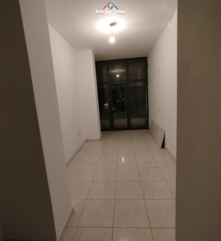 Zyre Me Qera Ne Astir (ID BZ2452) Tirane.