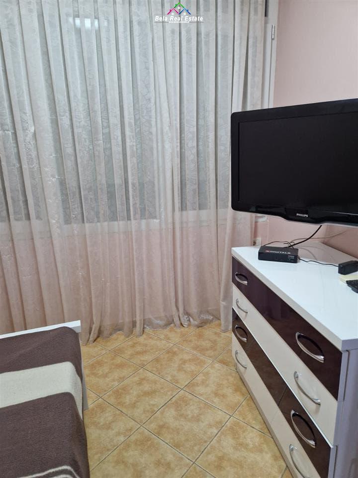 apartament-me-qera-tek-zogu-i-zi (2)