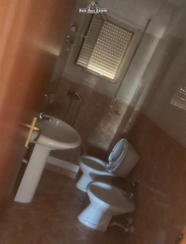 jepet-me-qera-2-1-prane-shkolles-siri-kodra-rruga-dibres