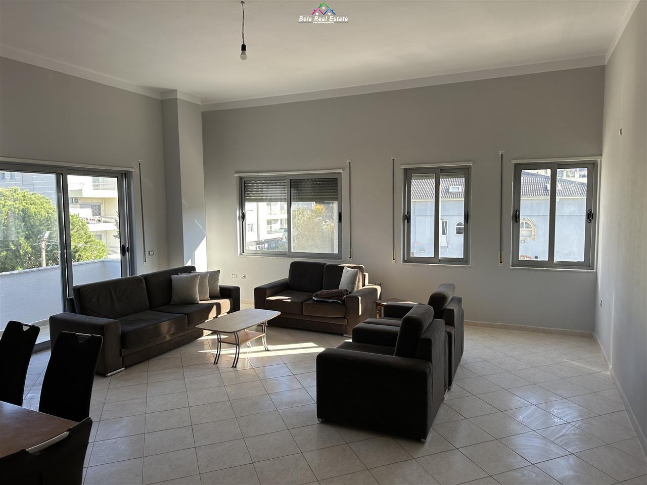 jepet-me-qera-apartament-i-ri-zonen-e-freskut-2-1-130-m2 (2)