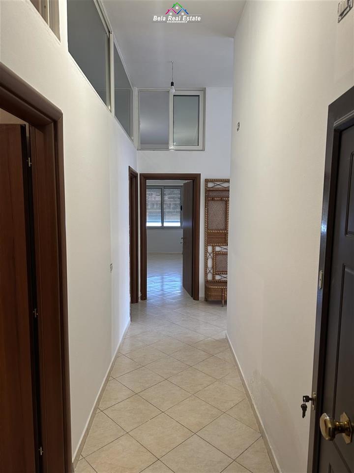 jepet-me-qera-apartament-i-ri-zonen-e-freskut-2-1-130-m2