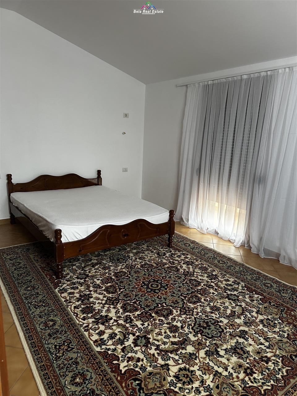 jepet-me-qera-2-1-me-1-post-parkimi (3)