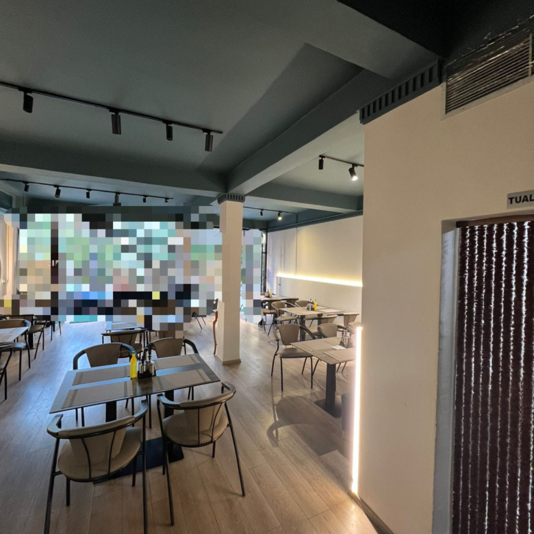 Restorant me Qera prane 21 dhjetorit ( ID BL2147 ) Tirane
