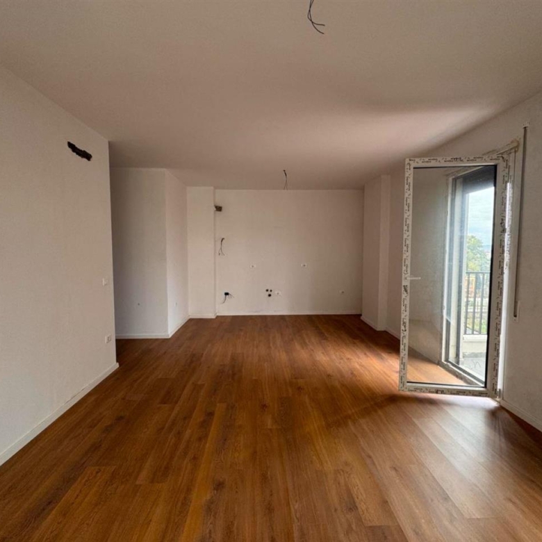 Zyre Me Qera 2+1 ne Don Bosko (ID BZ2528) Tirane.