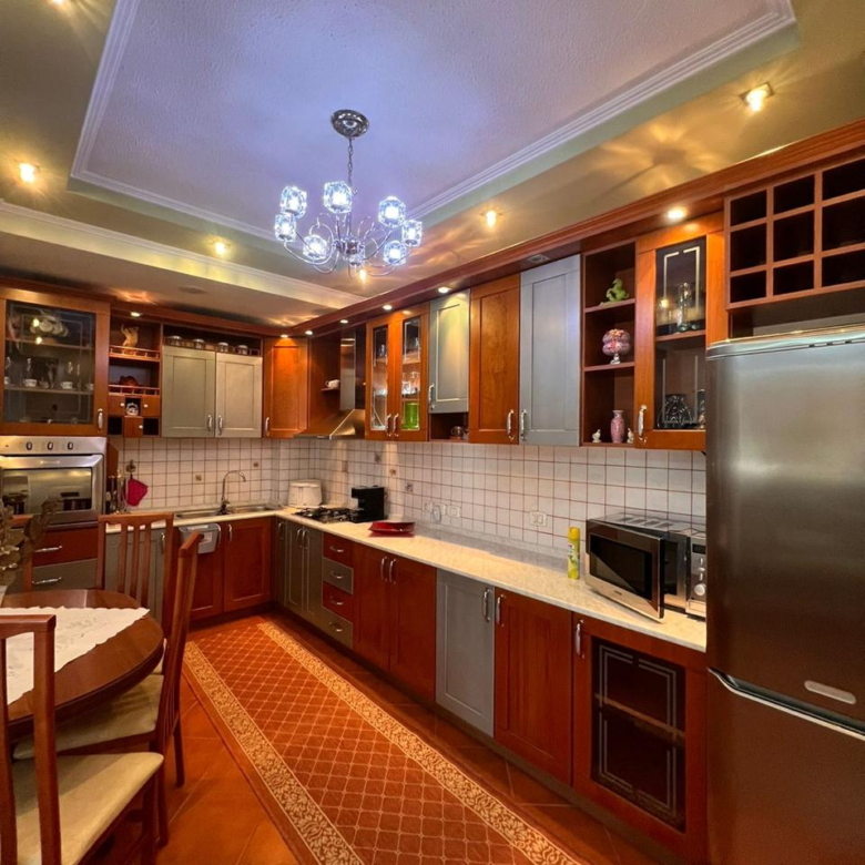 Apartament Me Qera 2+1 tek 21 Dhjetori (ID B2201188) Tirane