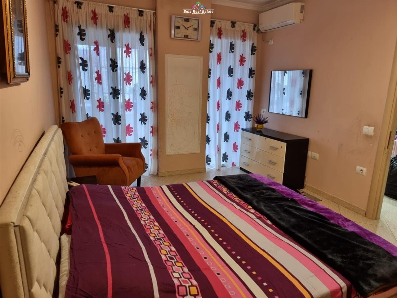 apartament-2+1+2-teresisht-i-mobiluar (7)