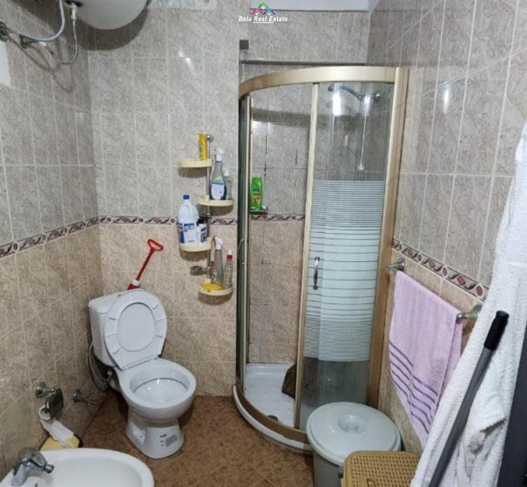 apartament-me-qera-i-mobiluar-te-square-21 (3)