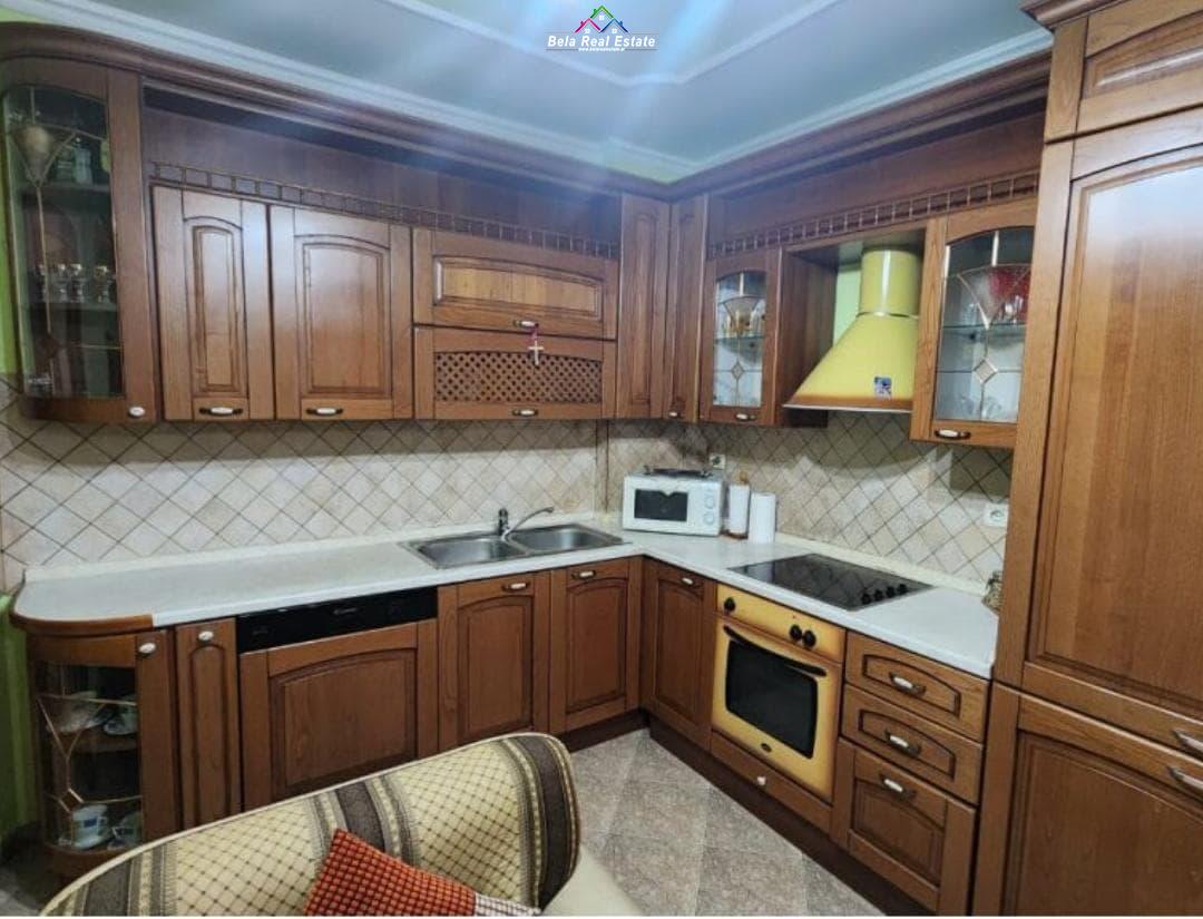apartament-me-qera-i-mobiluar-te-square-21