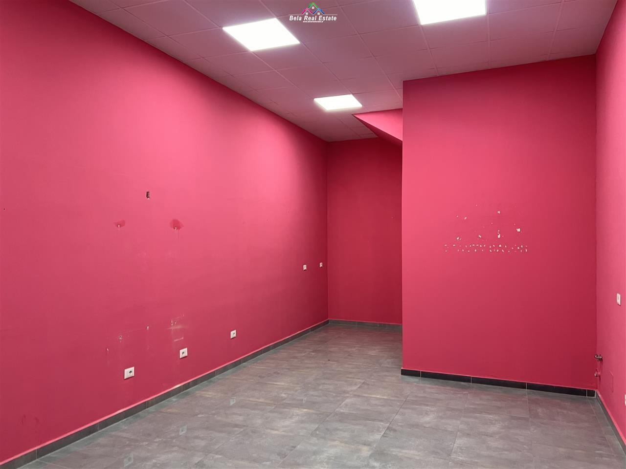 jepet-dyqan-me-qera-tek-grand-galeria