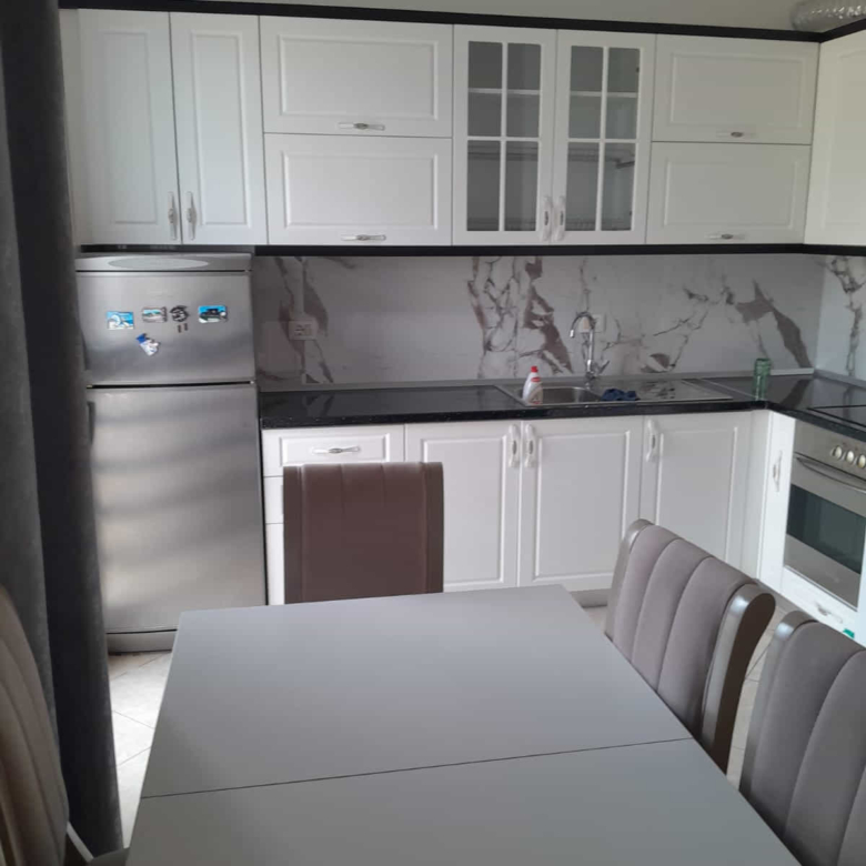 Apartament Me Qera 2+1+2 Tek Rruga e Kavajes (ID B2201226) Tirane