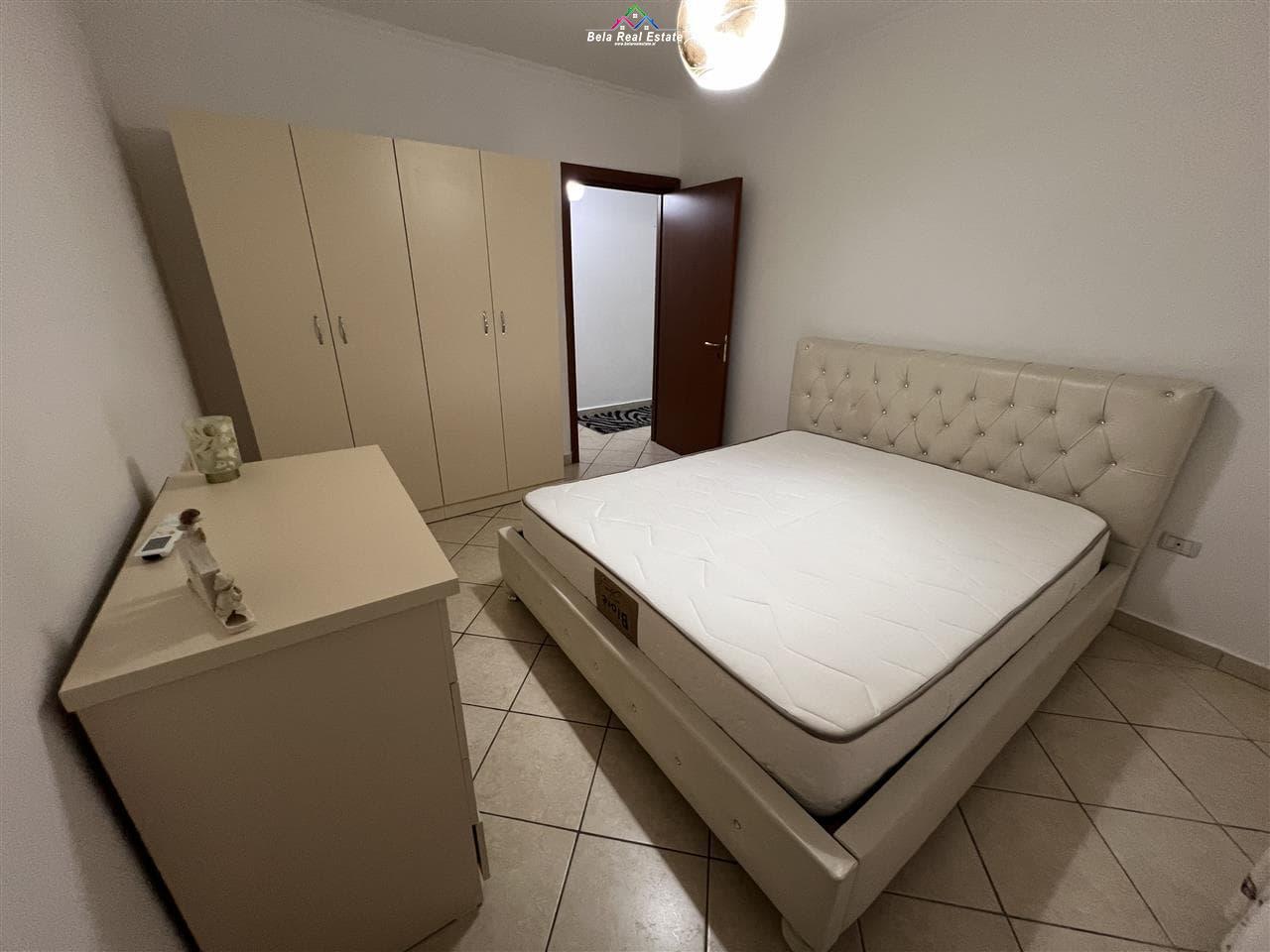jepet-apartament-me-qera-2+1-2-ballkone-komuna-parisit (4)