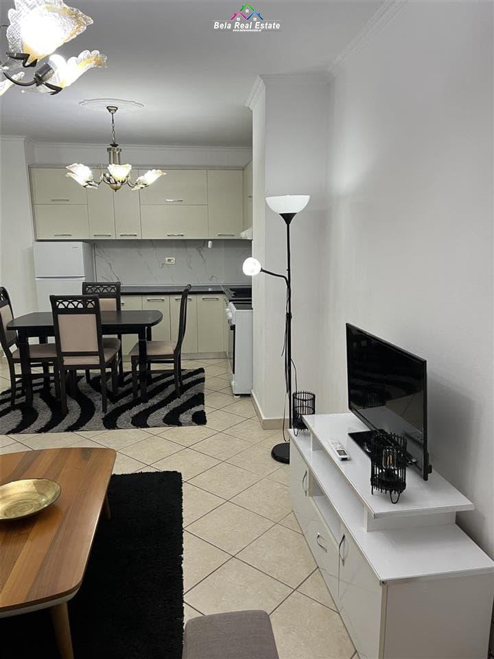 jepet-apartament-me-qera-2+1-2-ballkone-komuna-parisit (7)