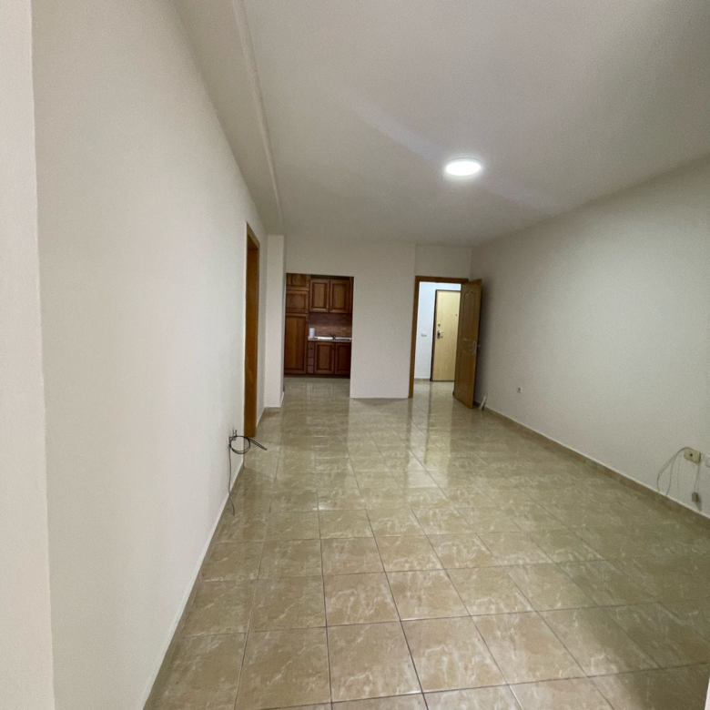 Zyre Me Qera 3+1+2 Tek Ish-Ekspozita (ID BZ2575) Tirane