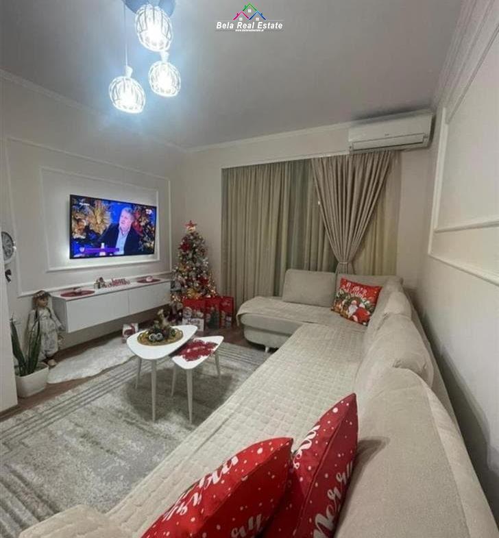 Apartament Ne Shitje 3+1 tek Rruga 5 Maji (ID B13086) Tirane
