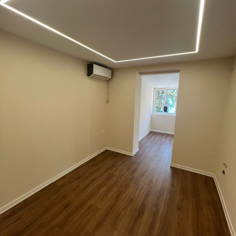 Zyre me qera ne Bllok (ID BZ2624) Tirane