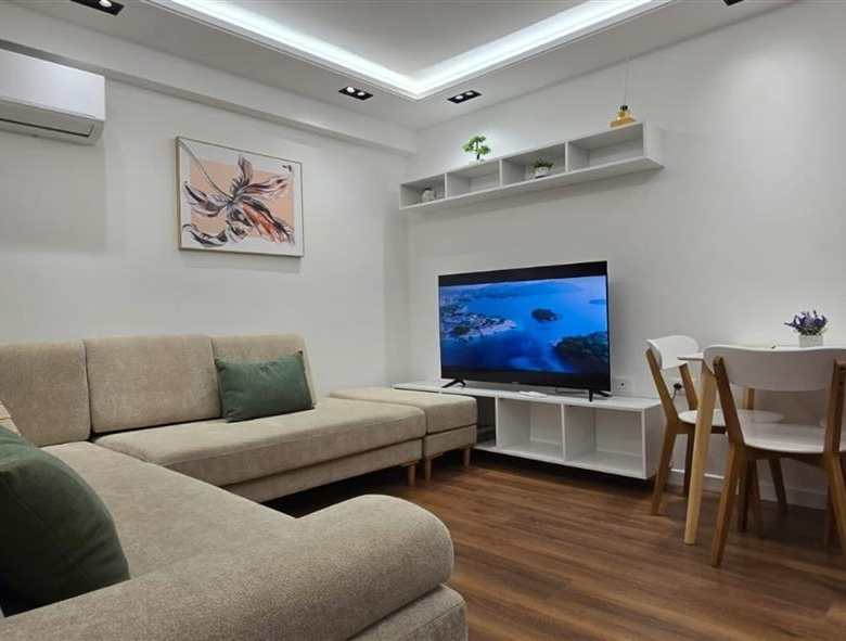 Apartament Per Shitje 1+1+Garsoniere tek 21 Dhjetori (ID B121196) Tirane