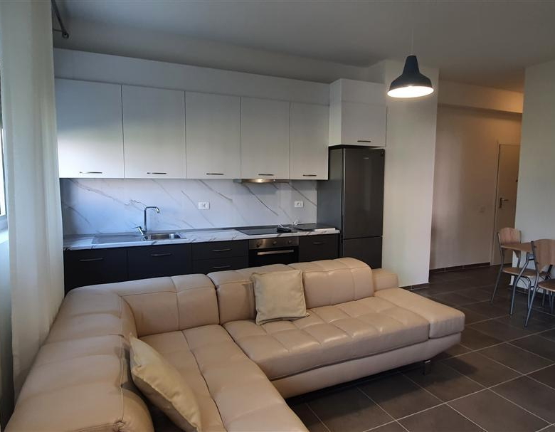 Apartament me Qera 2+1 tek Ali Demi (ID B2201392) Tirane.