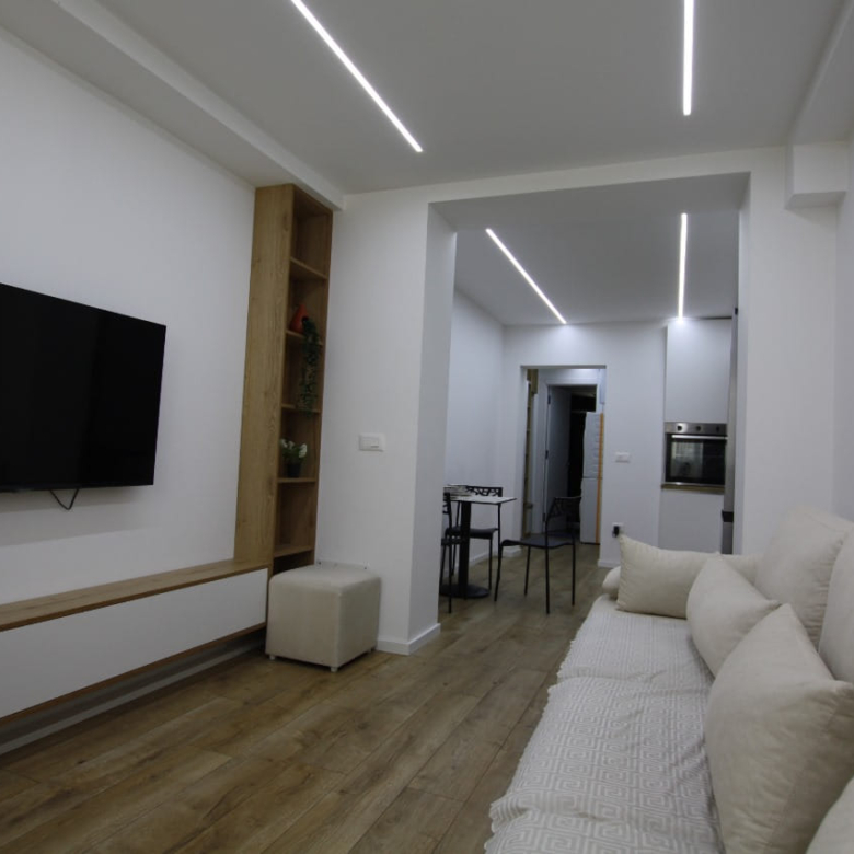 Apartament Me Qera 1+1 Tek 21 Dhjetori (ID B211363) Tirane