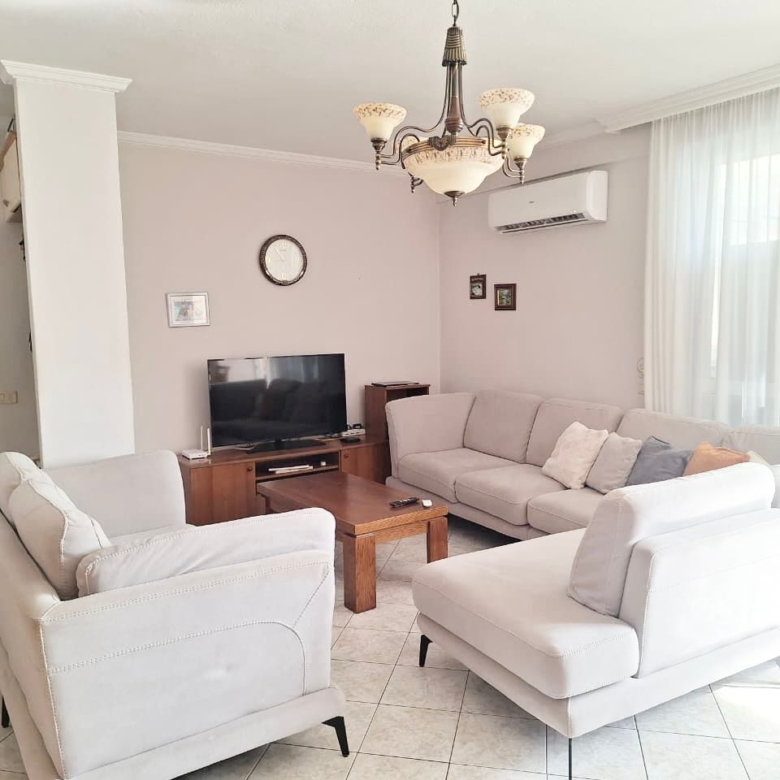 Apartament Me Qera 3+1+2 Tek Selvia (ID B230169) Tirane