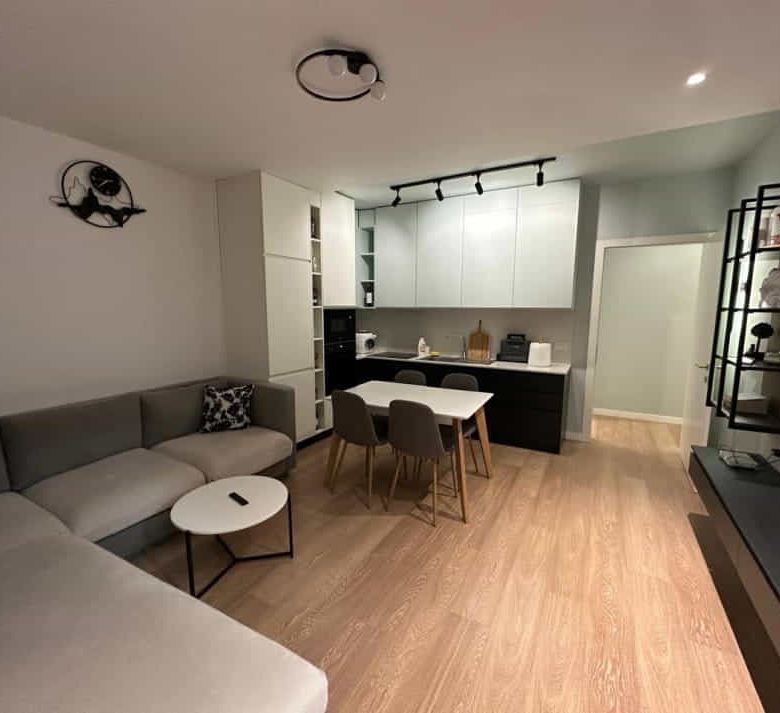 Apartament Me Qera 1+1 Tek 5 Maji (ID B2101275) Tirane