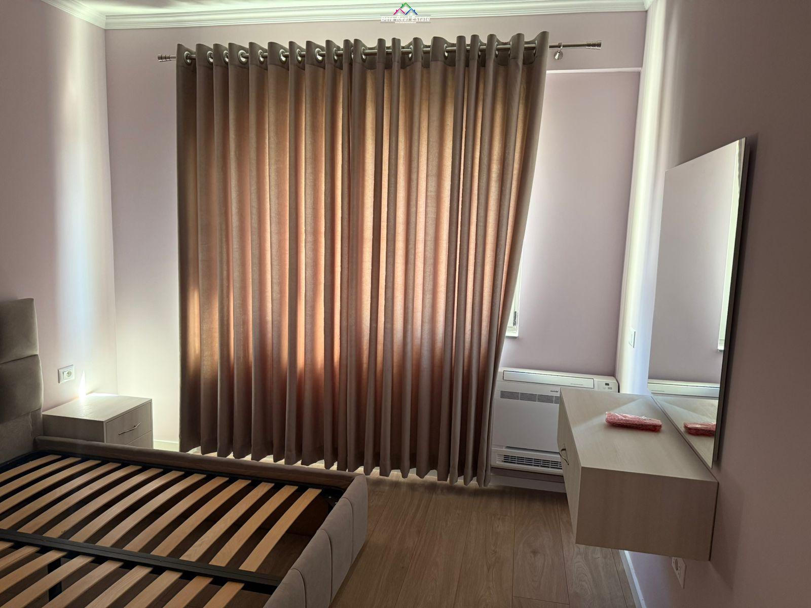 1 (8)