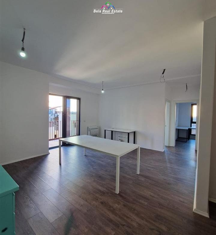 Zyre Me Qera 2+1 Tek Kompleksi Garden Building (ID BZ2709) Tirane