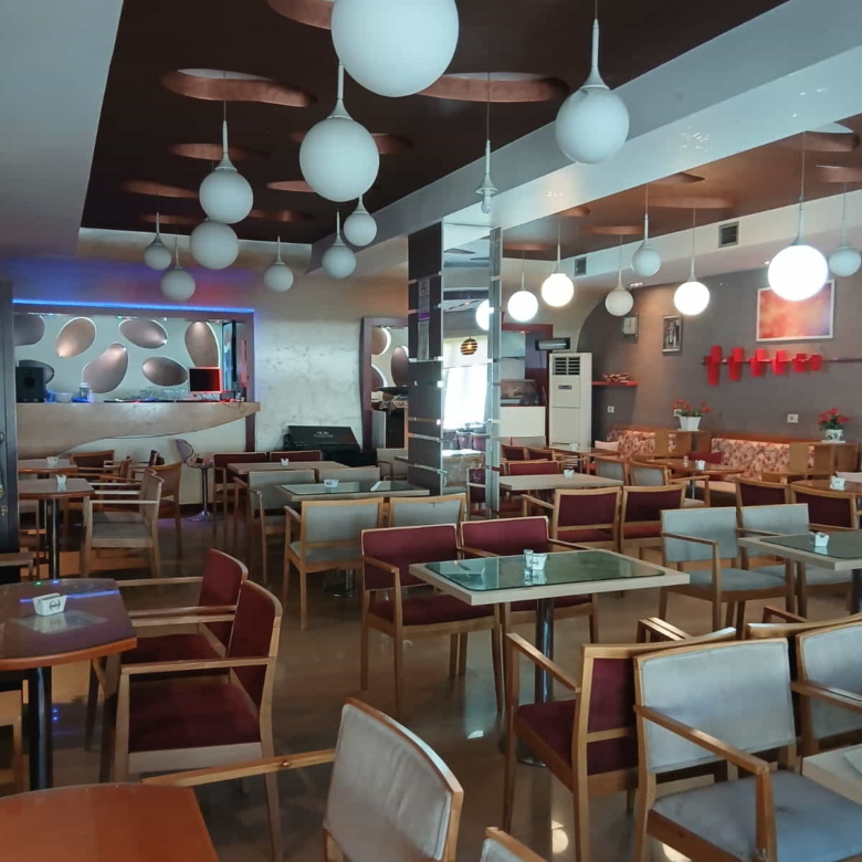 Zyre Me Qera Tek Rruga E Dibres (ID BZ2710) Tirane