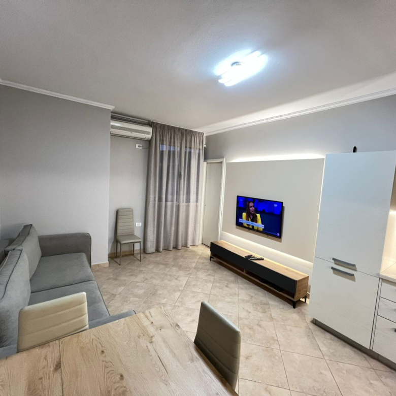 Apartament Me Qera 2+1 Tek Gjimnazi Cajupi (ID B2201388) Tirane