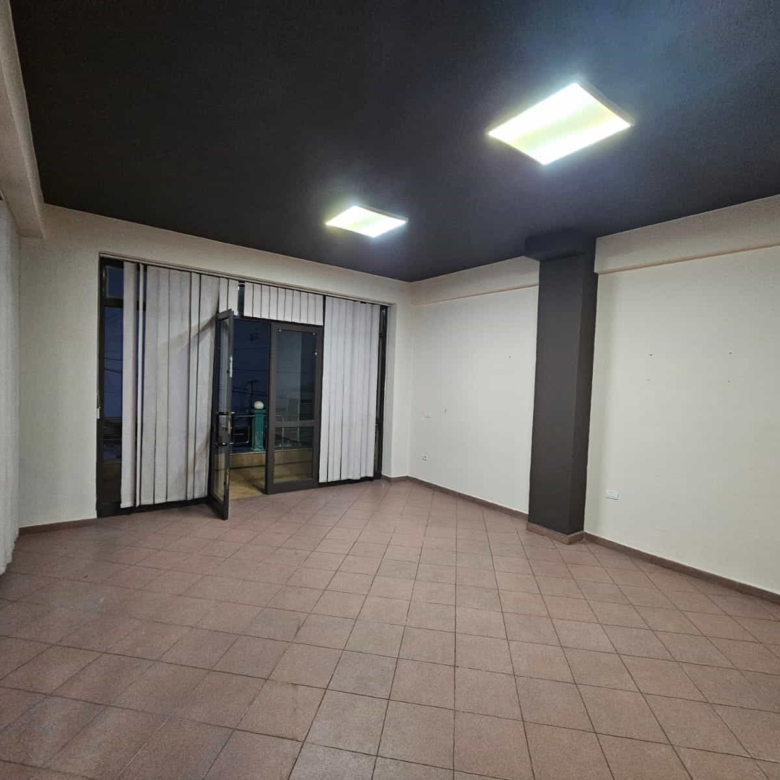 Zyre me Qera Tek Rruga e Elbasanit (ID BZ2753) Tirane