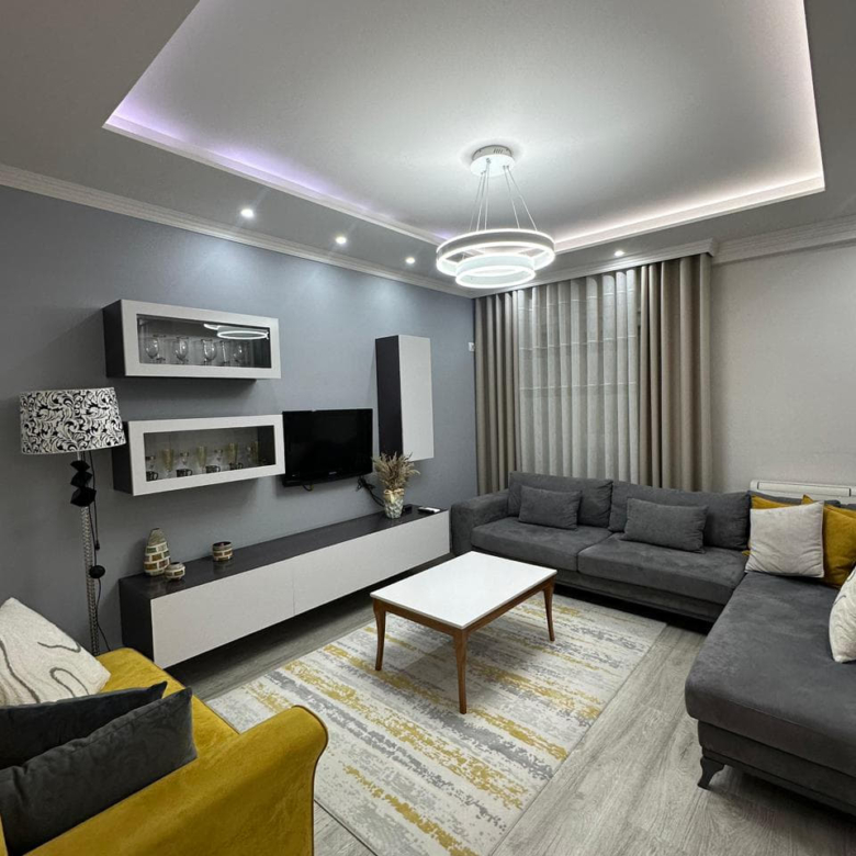Apartament Me qera 2+1 Tek Shkolla e Kuqe (ID B2201610) Tirane