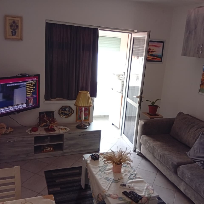 Garsoniere Me Qera Ne Brryl (ID BG155) Tirane