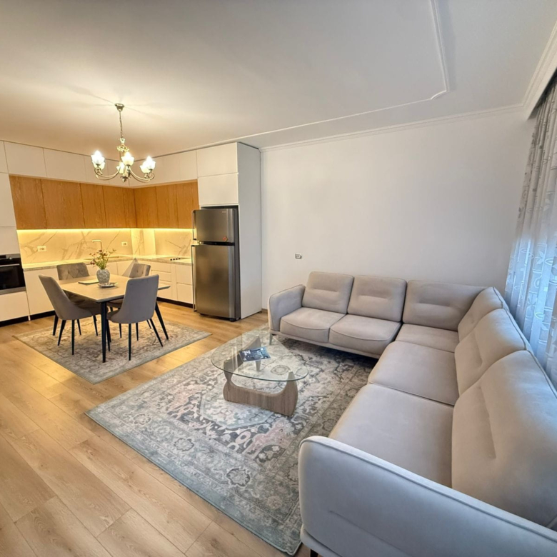 Apartament Me Qera 2+1+2 Tek Shallvaret (ID B2201708) Tirane