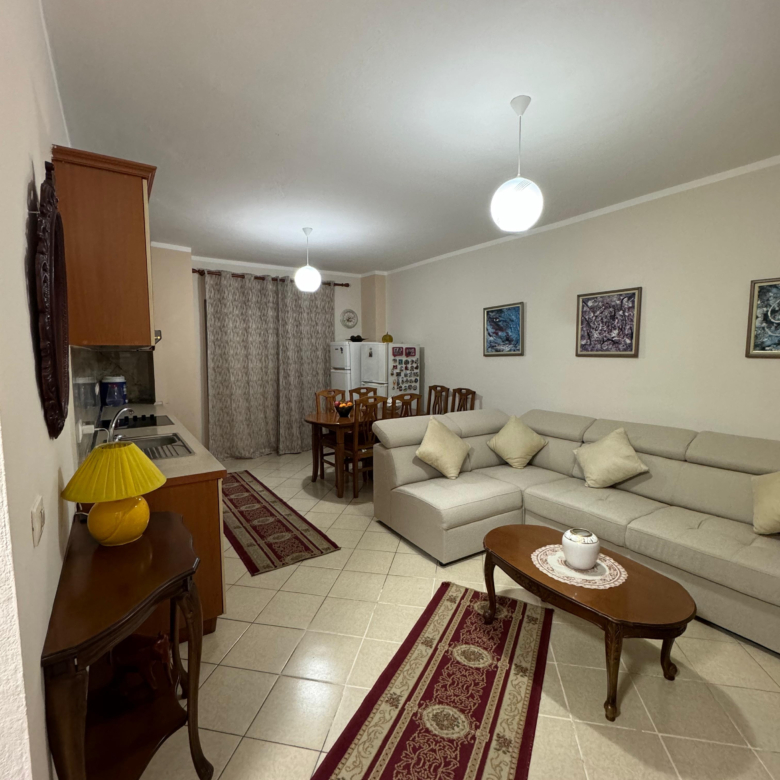 Apartament Me Qera 2+1 Tek Komuna e Parisit ( ID B2201724) Tirane