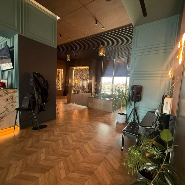 Rooftop+ Piceri+ Restorant Me Qera Ne Tirane ( ID BL2172) Tirane