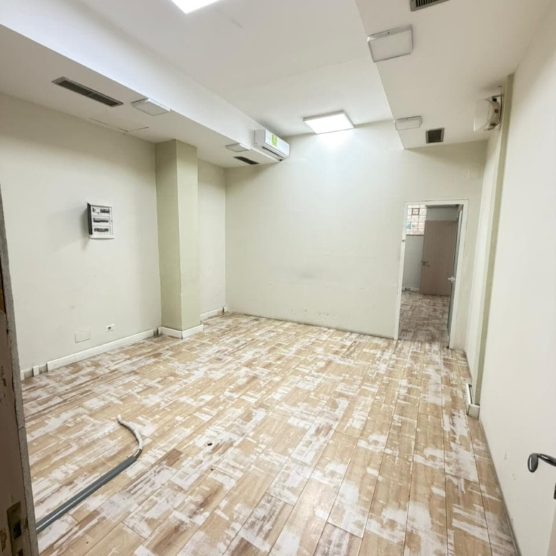Zyre Me Qera Tek Selvia ( ID BZ2820 ) Tirane