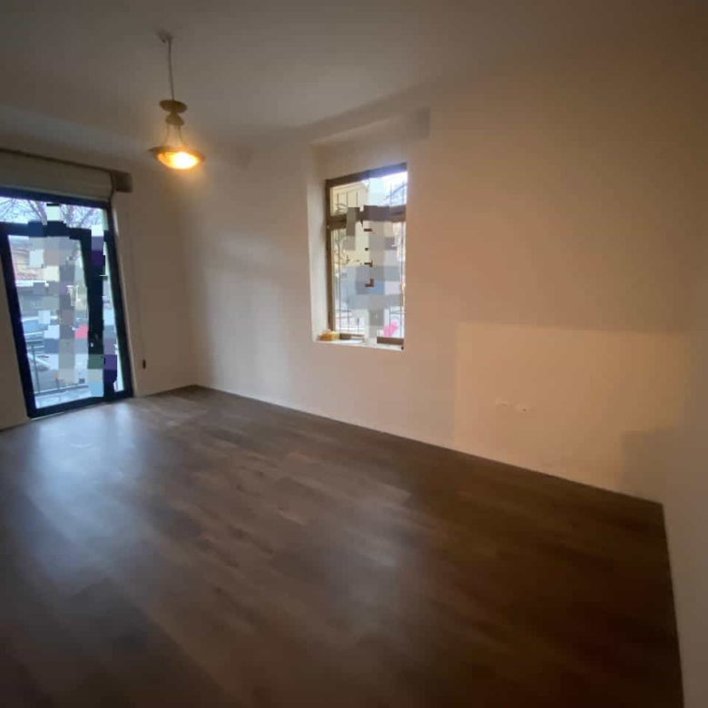 Zyre Me Qera Tek Rruga e Dibres ( ID BZ2821) Tirane