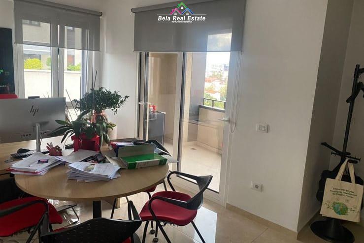 Zyre Me Qera 3+1 Ne Myslym Shyr ( ID BZ2851) Tirane
