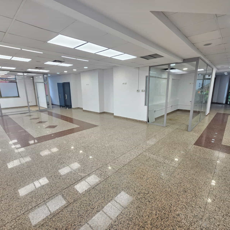 Zyre Me Qera Ne Bllok ( ID BZ2874) Tirane