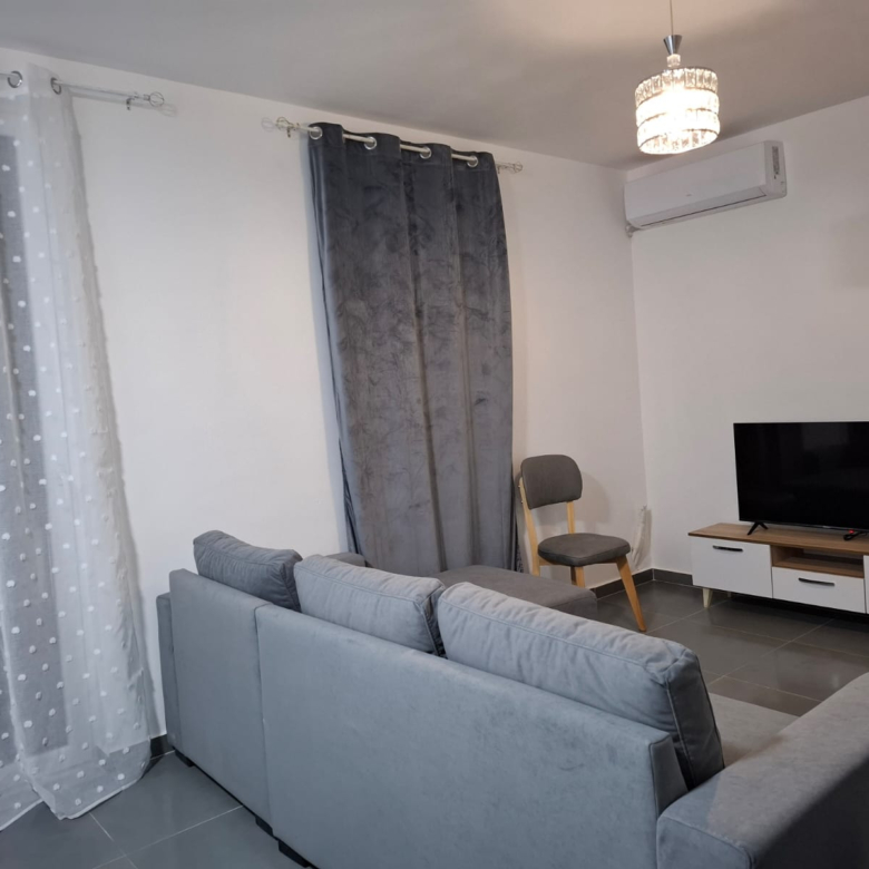 Apartament Me Qera 3+1 Tek 5 Maji (ID B230206) Tirane