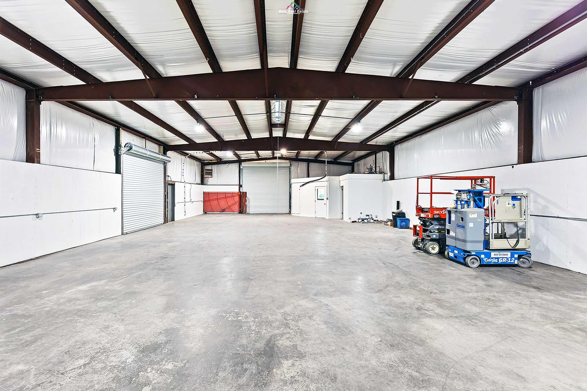 Personal-Warehouse-For-Rent-1920×1280-1