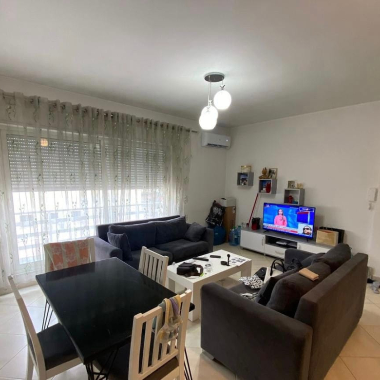 Apartament Me Qera 1+1 Tek 5 Maji (ID B2101630) Tirane