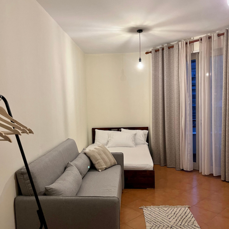 Garsoniere me Qera Tek Rruga e Elbasanit (ID BG171) Tirane