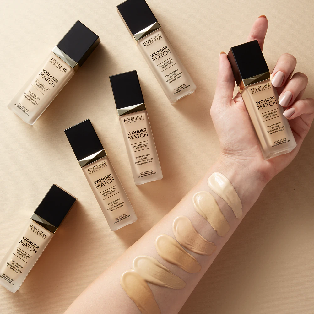 Eveline Wonder Match Luxurious face foundation